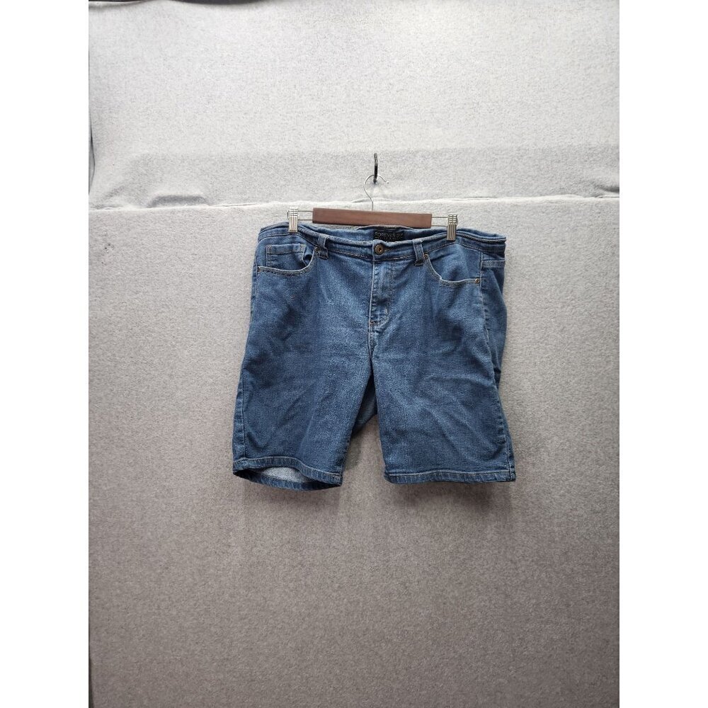 Forever 21+ Womens Plus Size 16 Denim Blue Jean Shorts Casual Mid-Length